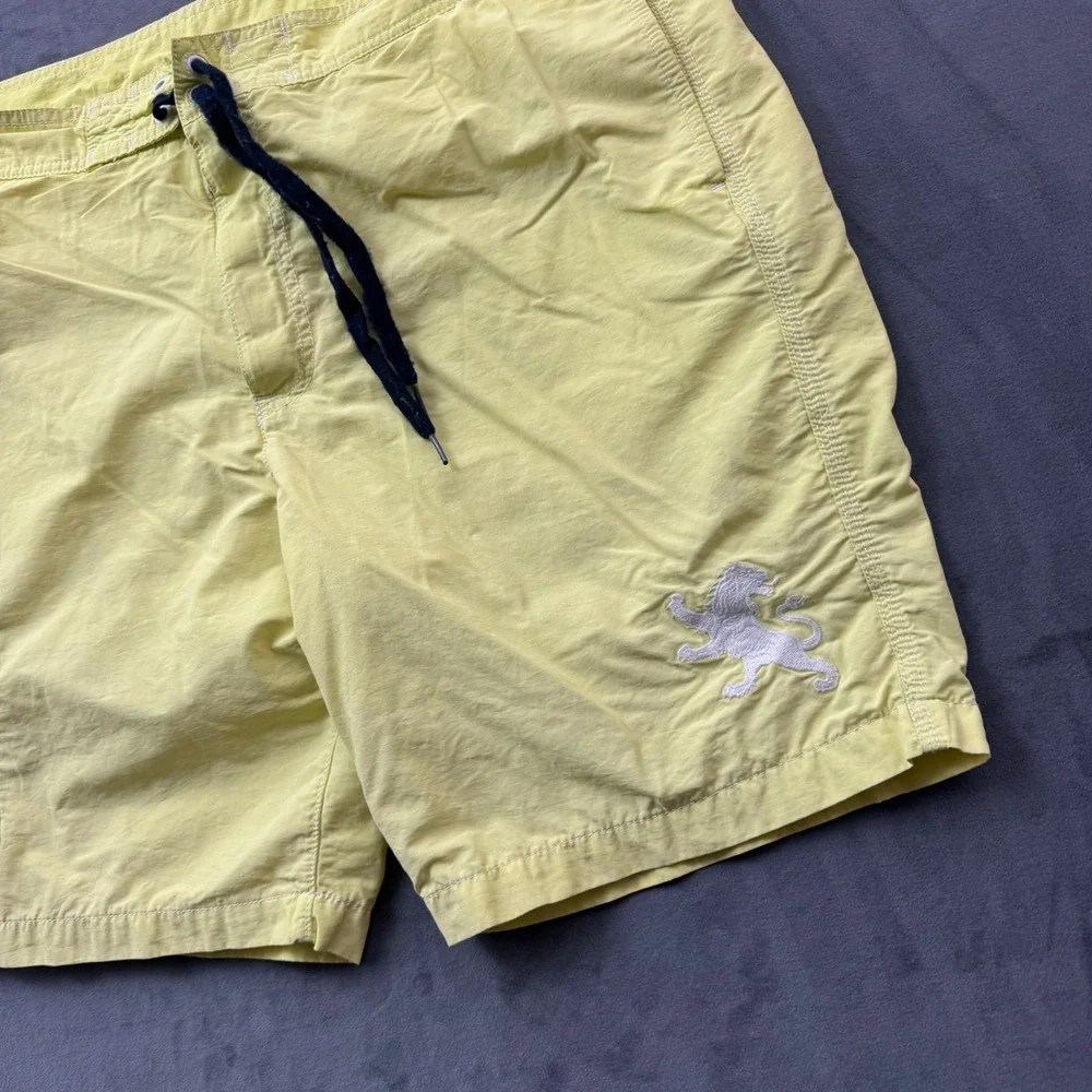 Express Mens Board Shorts Yellow Lion Logo Cargo Pocket Swim Trunks Size 38